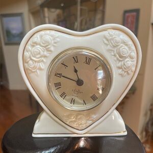 LENOX QUARTZ HEART Shapes MANTEL CLOCK 24K GOLD Plated Beautiful Collect 5.5”